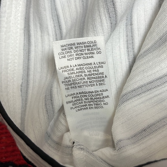 NWT Dynamite Haut Couture Jacquard Striped Crop Top White & Black | Small - Picture 4 of 6